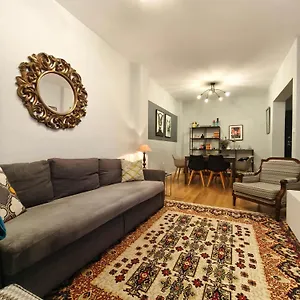 https://apt-nordic-design-5star.hotelschalkidiki.net